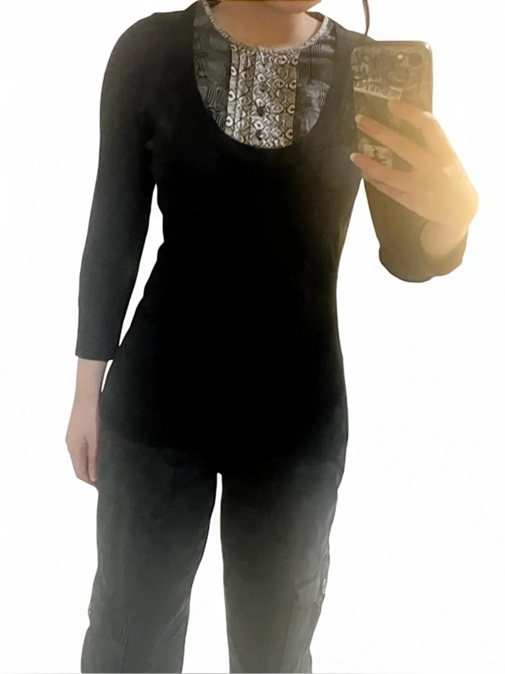 🛍️ $8 ADD-ON | Y2K Mexx Black & Beige Tan Decorative Button Collar Sweater - Picture 1 of 10